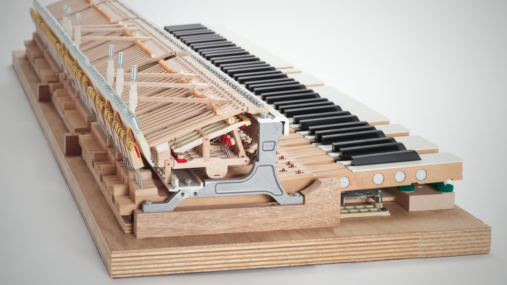 Piano digital con teclado de madera: el teclado Yamaha AvantGrand (fuente de la imagen: Yamaha)