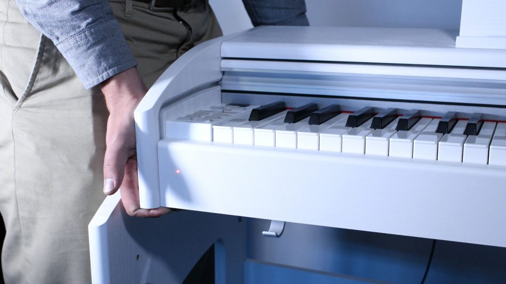 El moderno diseño del GEWA DP 340 también permite su uso como piano portátil, ya que se puede quitar del soporte en unos sencillos pasos.